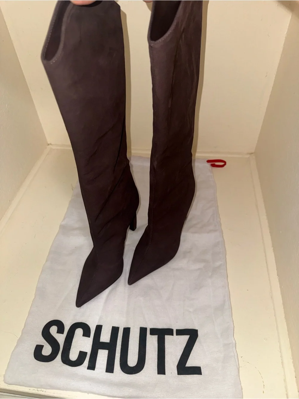 Schultz Maryana Sculpt dark chocolate knee high boots size 6